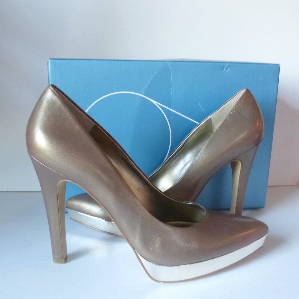 Nine West Leather Heels Shoes Bronze Multi Size 9
